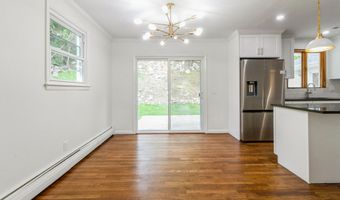 8 Laurel Dr, Brookfield, CT 06804