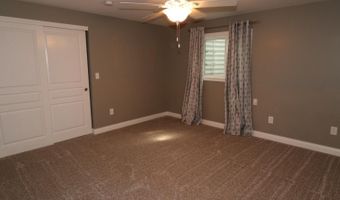 381 Woodside Ct, Batesville, IN 47006