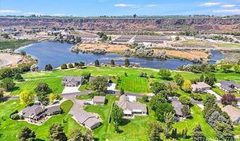 319 Clear Lake Ln, Buhl, ID 83316