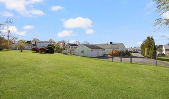 118 Wolcott Ave, Middletown, RI 02842