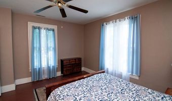 162 Monroe St, Alderson, WV 24910