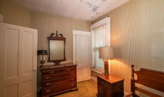 181 Auburn St, Manchester, NH 03103