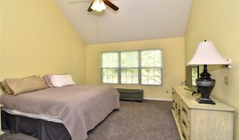 310 Blair Cir, Aurora, OH 44202