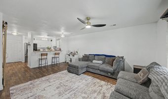 205 OCEANGATE Dr, Atlantic Beach, FL 32233