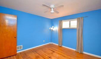 569 Rentz Pl, Delhi, OH 45238