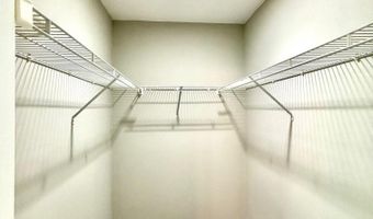 27 Oyster Bay, Absecon, NJ 08201