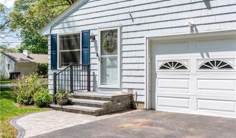 190 Brookhaven Rd, North Kingstown, RI 02852