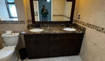 20401 NE 30th Ave 124-8, Aventura, FL 33180