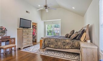 1450 Reynolds Dr, Auburn, AL 36830