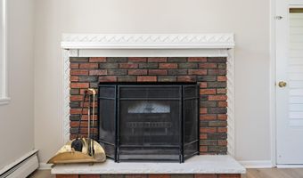 258 Bayshore Dr, Barnegat, NJ 08005