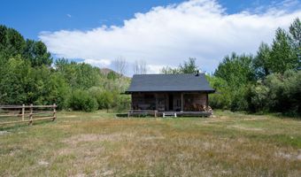 9885 Challis Creek Rd, Challis, ID 83226