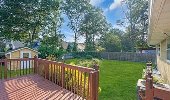 24 Woodland Rd, Bayville, NJ 08721