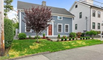 22 Castle St 3, East Greenwich, RI 02818