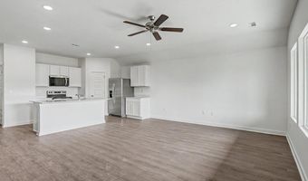 512 S Cherry St, Beebe, AR 72012