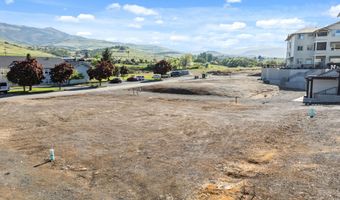 993 Mountain Meadows Dr, Ashland, OR 97520