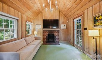 2700 Belvedere Ave, Charlotte, NC 28205