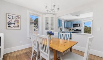 10 Eustis Ave, Newport, RI 02840