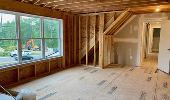47 Woodbrey Ln, Standish, ME 04084