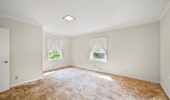 33 Lake St, Badin, NC 28009