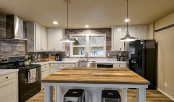 11633 WARBLER Ln, Aurora, OR 97002