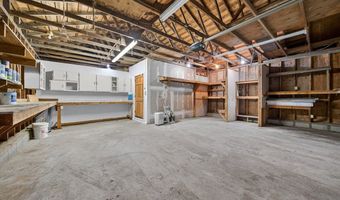 1260 JACKSON Ave SW, Bandon, OR 97411