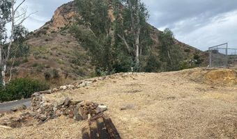 2411 Highpoint Dr, Agoura Hills, CA 91301