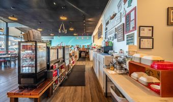 215 SE 10TH St, Bandon, OR 97411