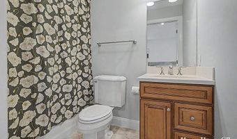 5327 Canyon River Dr NE, Ada, MI 49301