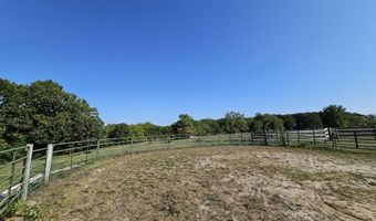 16427 Farm Road 2007, Aurora, MO 65605