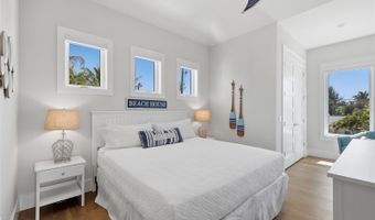 50 N SHORE Dr, Anna Maria, FL 34216