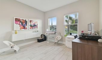 5424 SILVER SUN Dr, Apollo Beach, FL 33572