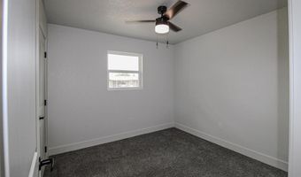 607 NW 11th St, Andrews, TX 79714