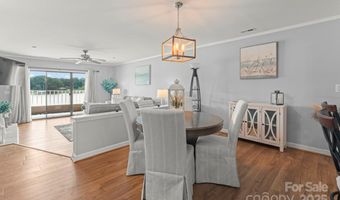 9817 Emerald Point Dr 5, Charlotte, NC 28278