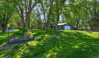 1802 Oak Knoll Dr NE, Alexandria, MN 56308