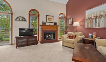 1937 N Coldspring Rd, Arlington Heights, IL 60004