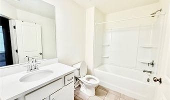 34 Auburn Woods Dr, Auburn, GA 30011