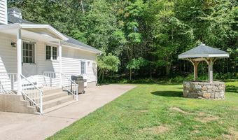 111 Lebanon Rd, Bethany, CT 06524