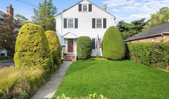 91 Ireland Pl, Amityville, NY 11701