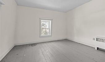 96 Log Bridge Rd, Coventry, RI 02827