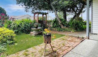 17305 BLUEBERRY Dr, Brookings, OR 97415