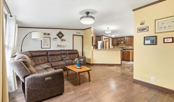 208 Longboat Ave, Beachwood, NJ 08722