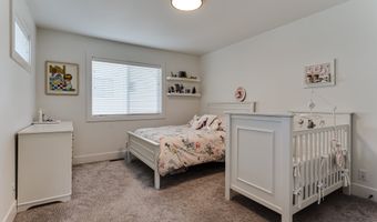967 S 66TH Pl, Springfield, OR 97478