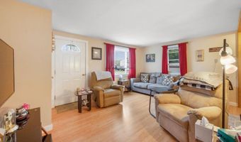 119 Falvey St, Bangor, ME 04401