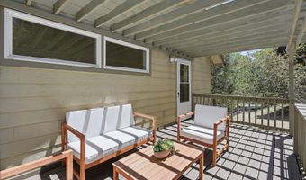 215 Piedmont Dr, Ashland, OR 97520