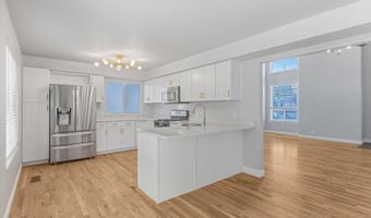 433 W CHASE Ln N, Centerville, UT 84014