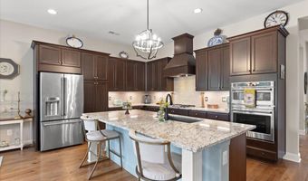 117 MALLARD Dr, Lake Frederick, VA 22630