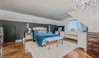 50 Mole Pl, Amityville, NY 11701