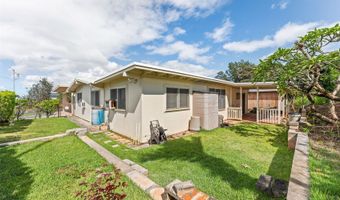 2272 Komo Mai Dr, Pearl City, HI 96782