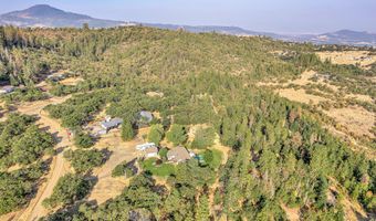 8509 Tenino Ter, Eagle Point, OR 97524