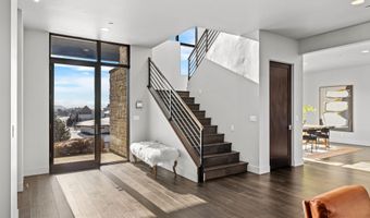 510 W Paso Fino Dr, Boise, ID 83702